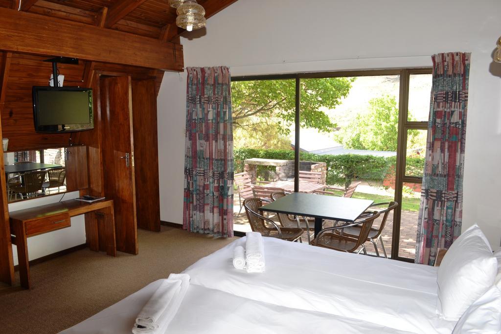 Golden Gate Hotel And Chalets Clarens Eksteriør bilde
