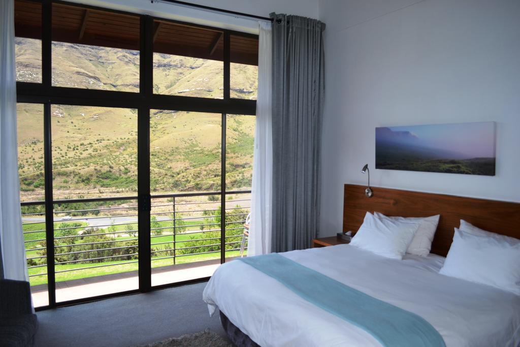 Golden Gate Hotel And Chalets Clarens Eksteriør bilde
